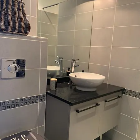 A L 'oree De L O 2 Apartment